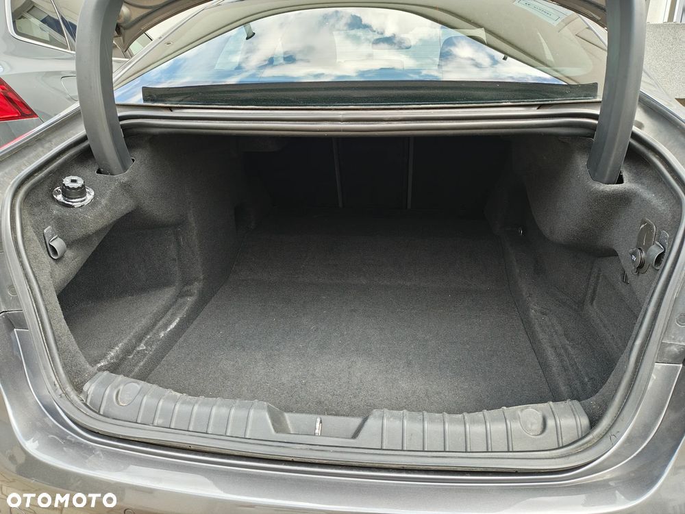 Jaguar XF 20d AWD R-Sport - 14