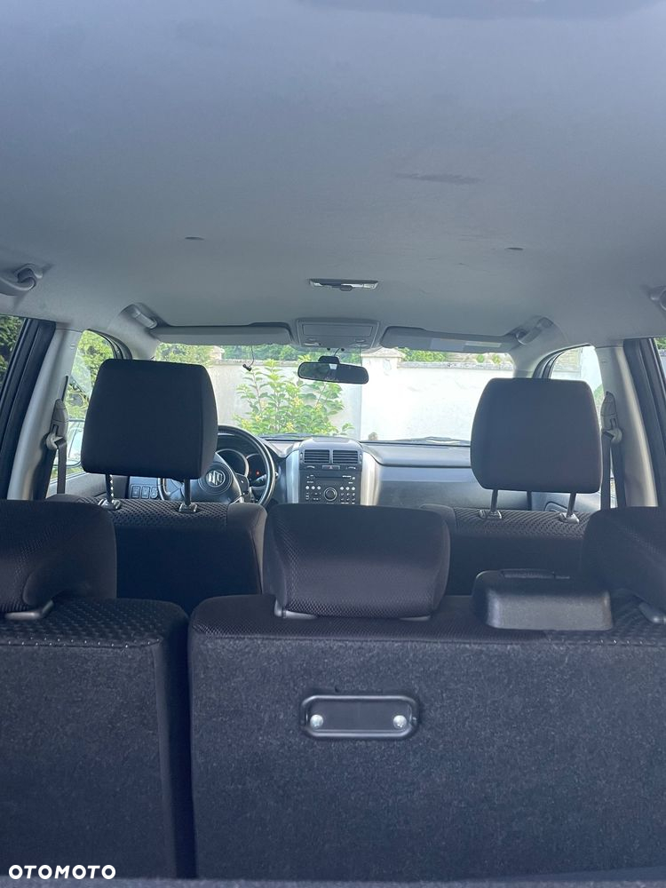 Suzuki Grand Vitara 2.4 Elegance EU5 - 6