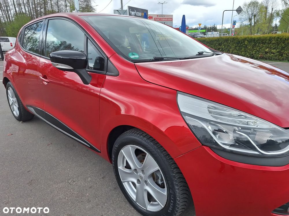 Renault Clio TCe 90 Paris - 9