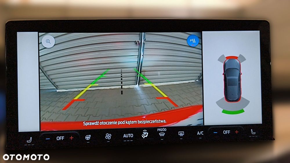 Ford Focus 1.0 EcoBoost mHEV Titanium X - 32