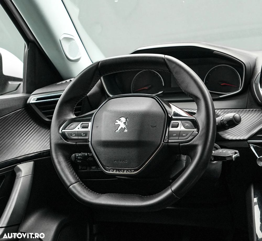 Peugeot 2008 1.5 BlueHDI BVM6 STT Allure Pack - 18