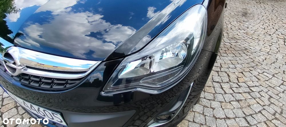 Opel Corsa 1.2 16V Cosmo - 12