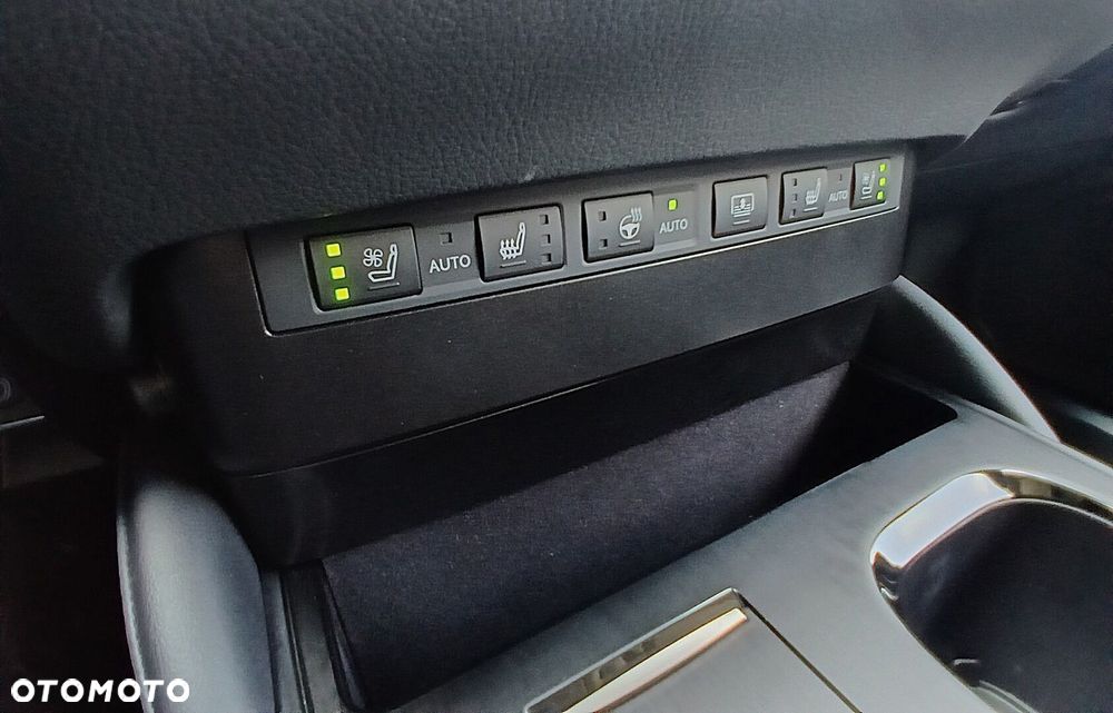 Lexus ES - 21