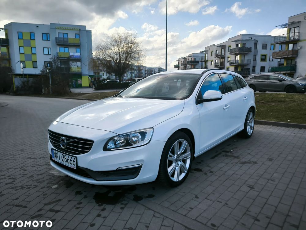 Volvo V60 D4 Kinetic - 2