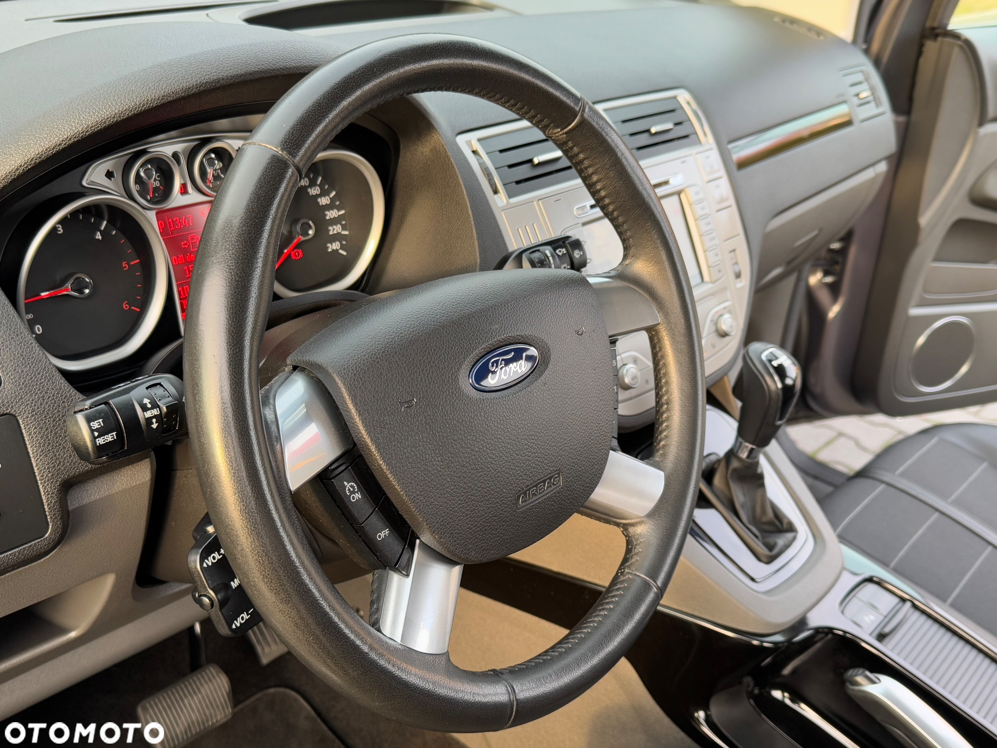 Ford Kuga 2.0 TDCi 4WD Titanium - 27