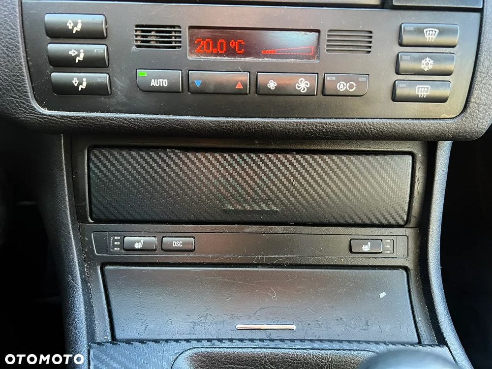 BMW Seria 3 318i - 27