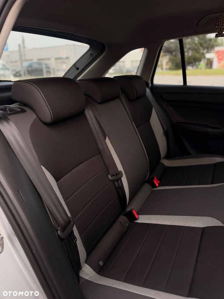 Skoda Rapid 2016 photo 4