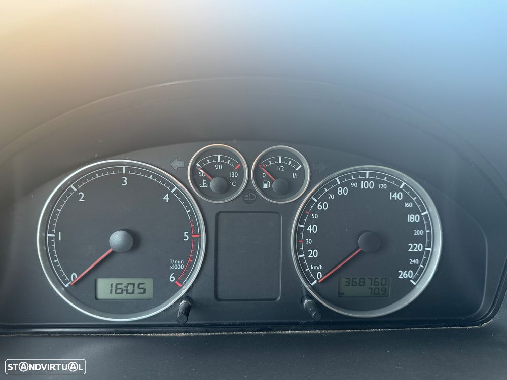 VW Sharan 1.9 TDi Highline ACD - 20