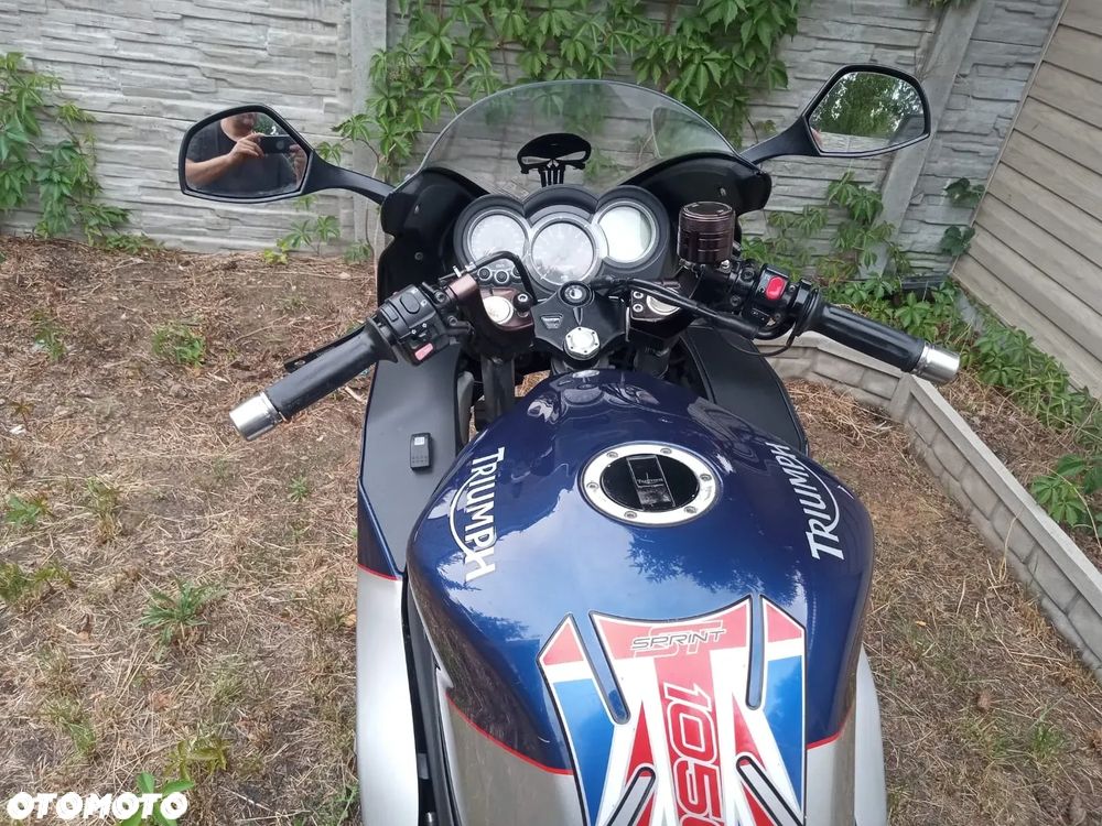 Triumph Sprint - 19