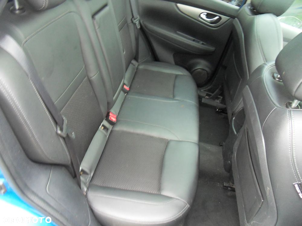 Nissan Qashqai 1.5 dCi DPF 360 - 16