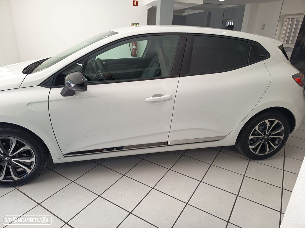 Renault Clio 1.0 TCe Evolution Bi-Fuel - 3