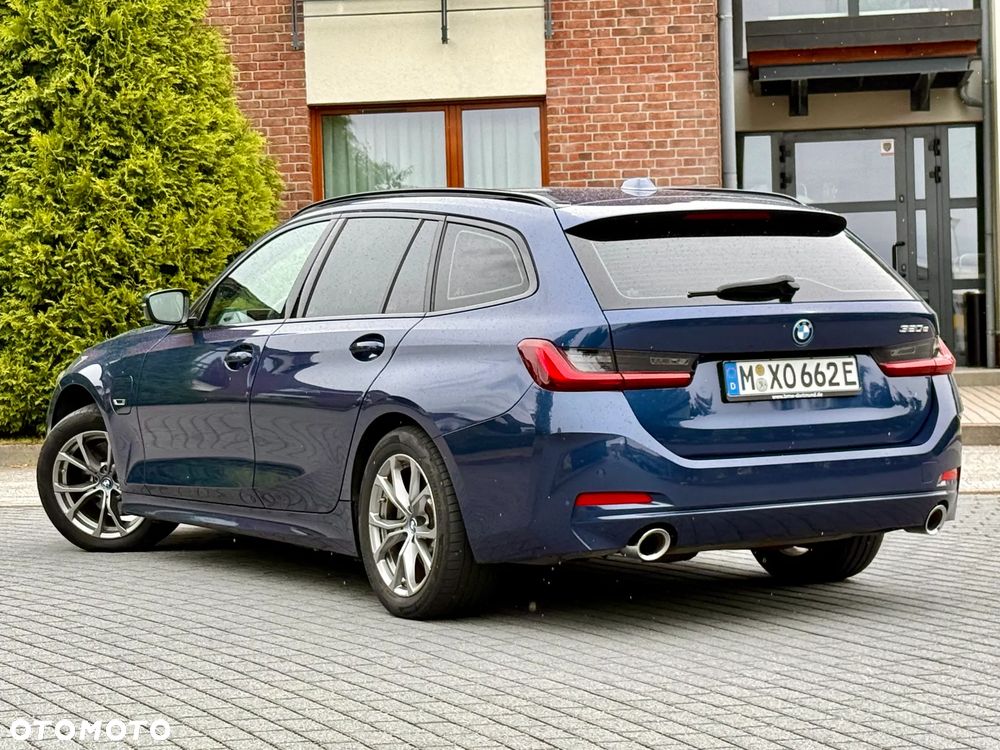 BMW Seria 3 320e M Sport - 13