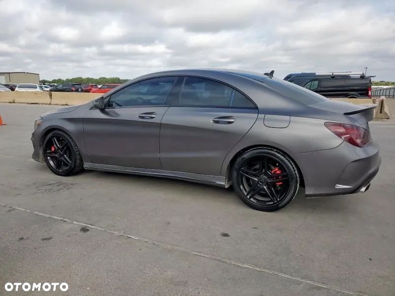 Mercedes-Benz CLA 250 4Matic 7G-DCT AMG Line - 4