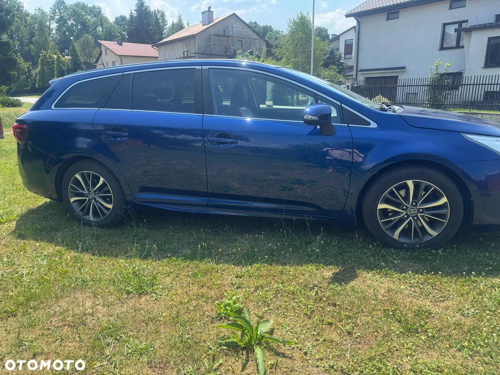 Toyota Avensis 2.0 D-4D Prestige - 9