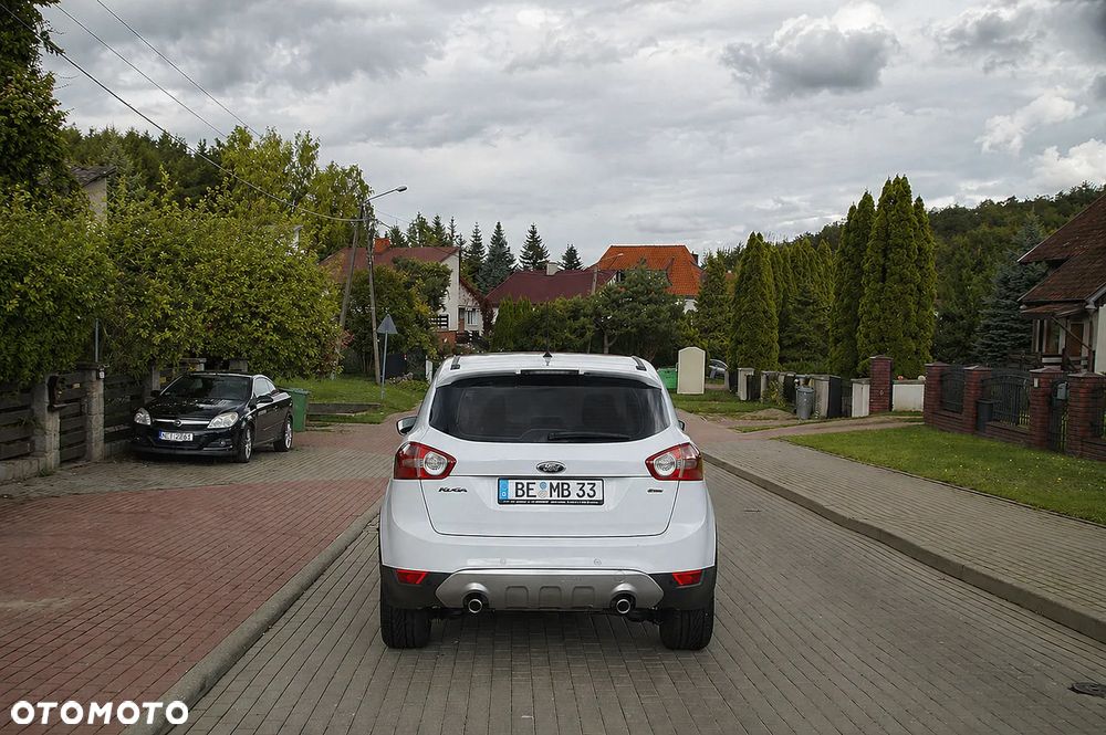 Ford Kuga 2.0 TDCi 4x4 Titanium - 6