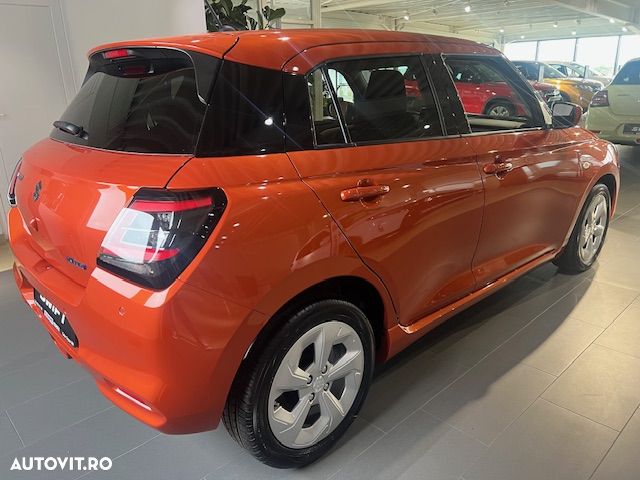 Suzuki Swift 1.2 Dualjet 12V CVT MHEV Passion - 2
