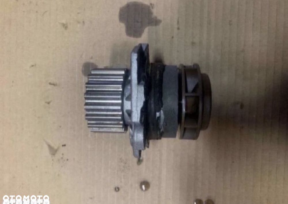 Pompa wody vw tiguan 5N lift 2.0 tdi - 1