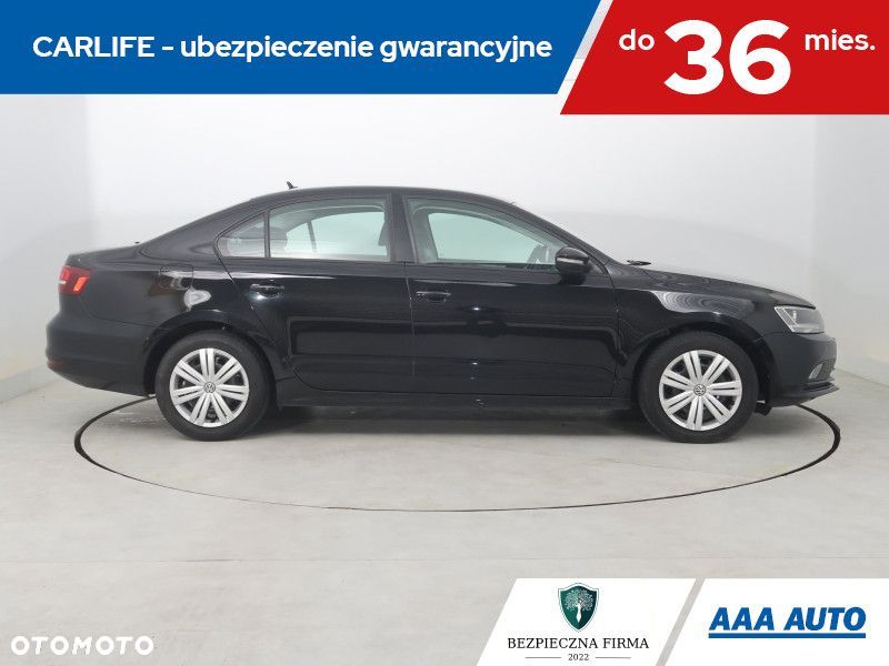 Volkswagen Jetta - 8