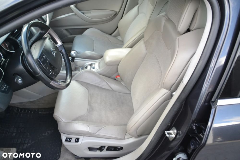 Citroën C5 THP 155 Exclusive - 28