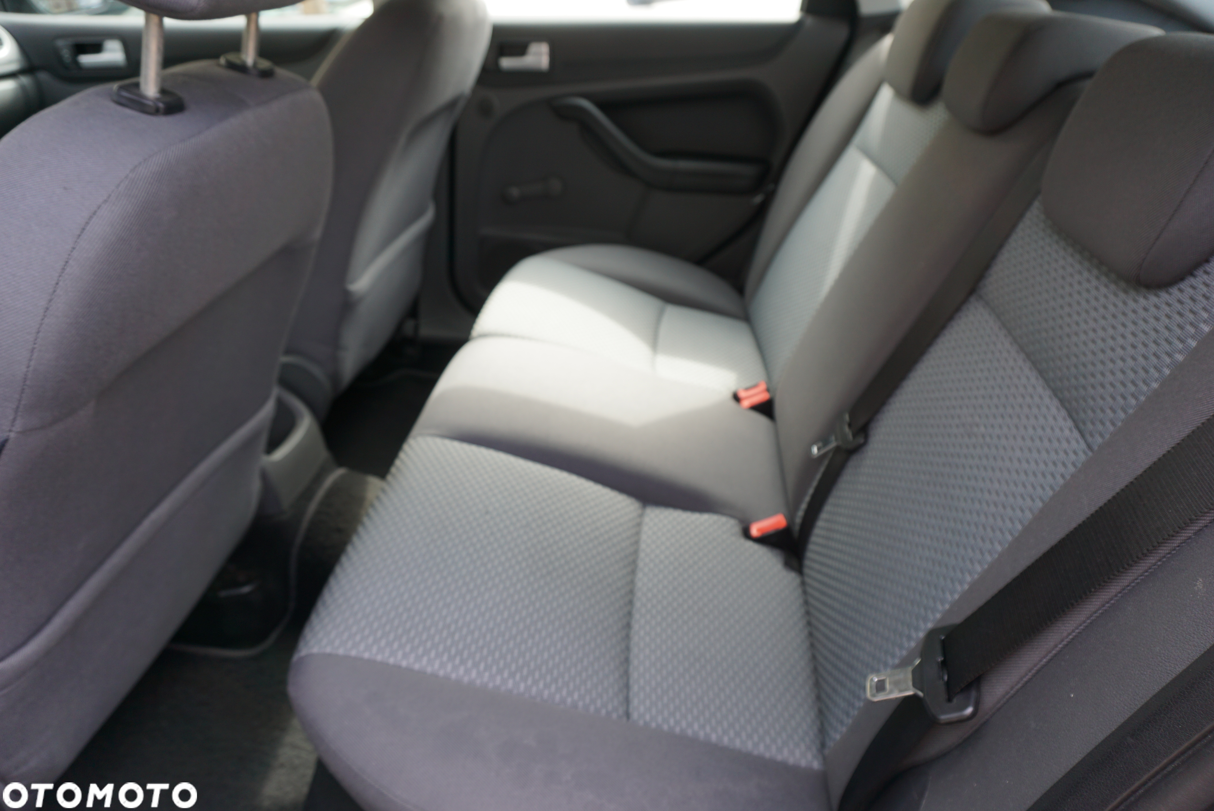 Ford Focus 1.6 TDCi Trend + - 10