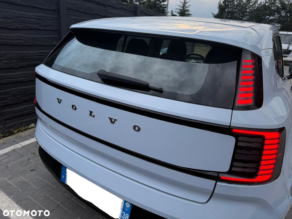 Volvo EX30 Single Motor RWD Plus - 23