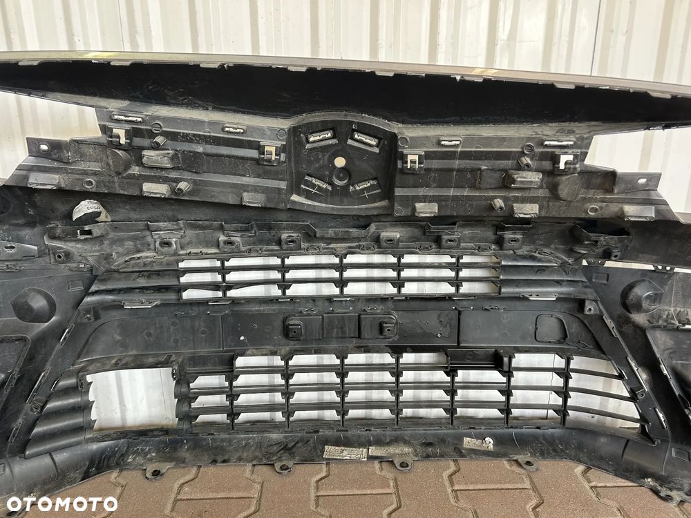 TOYOTA PROACE 2016- ZDERZAK PRZEDNI PRZÓD - 17