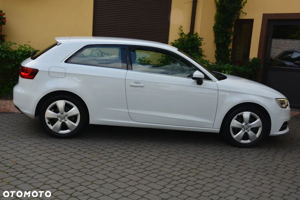 Audi A3 3-drzwiowe 1.4 TFSI Ambition - 15