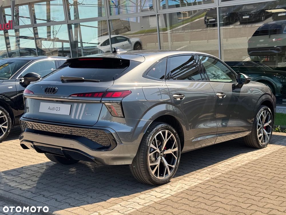 Audi Q3 Sportback - 9