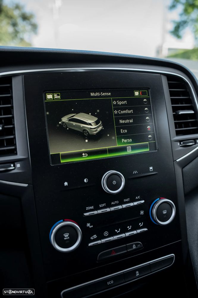 Renault Mégane Sport Tourer 1.5 dCi GT Line - 31