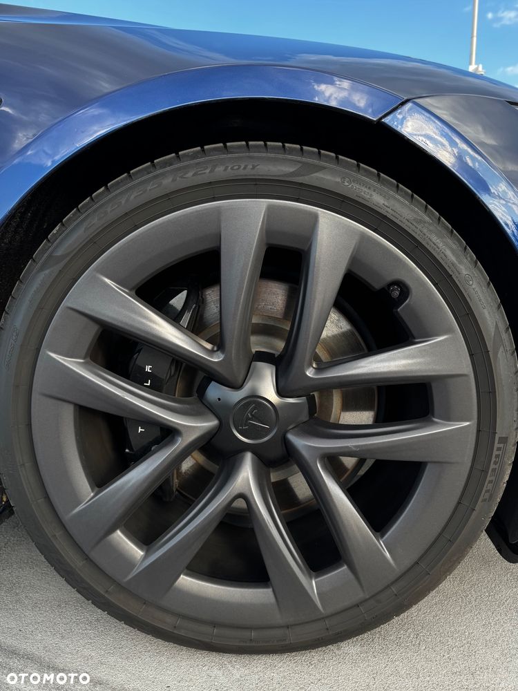 Tesla Model S Long Range - 11