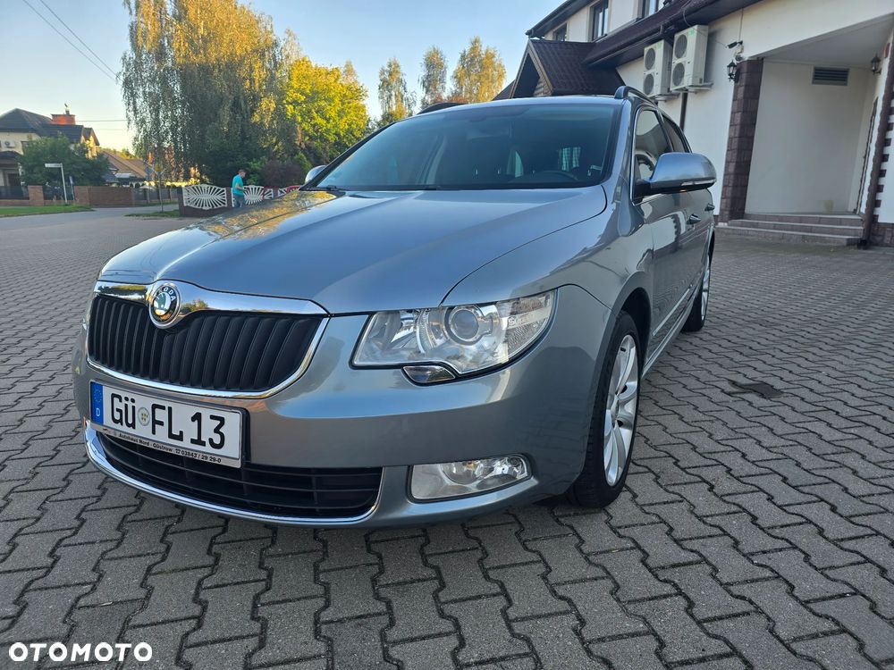 Skoda Superb 2.0 TDI Elegance DSG - 4