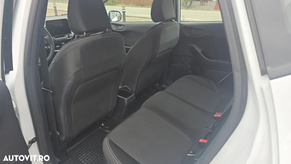 Ford Fiesta - 12