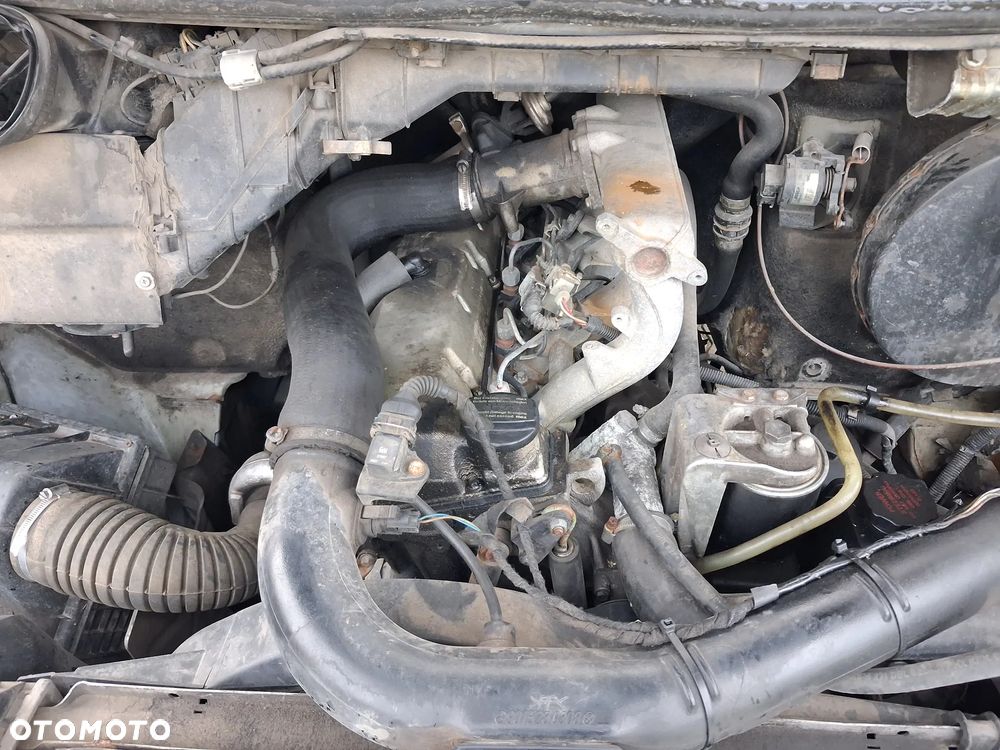 Mercedes-Benz Sprinter - 12