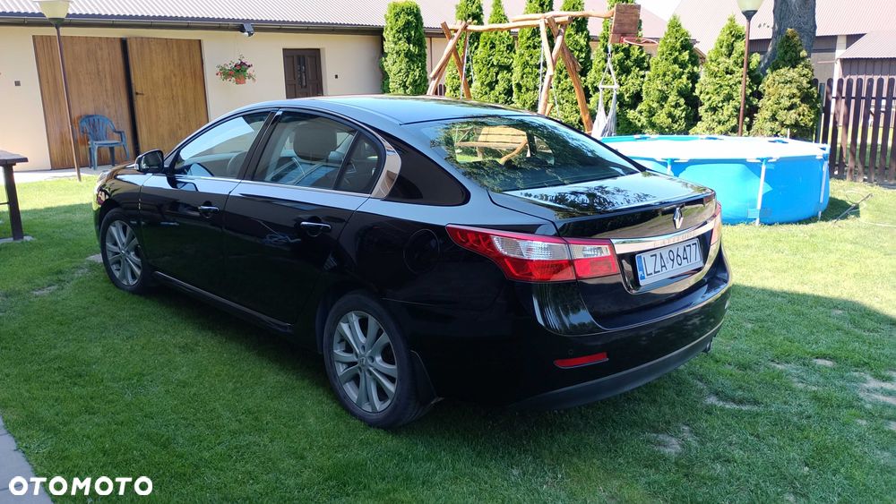 Renault Latitude - 4