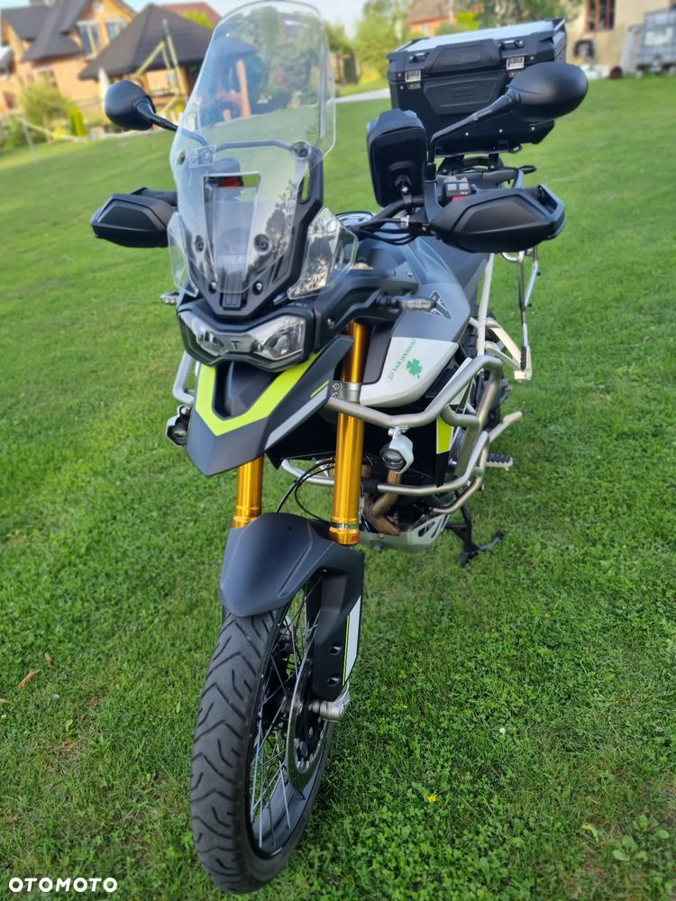 Triumph Tiger - 9