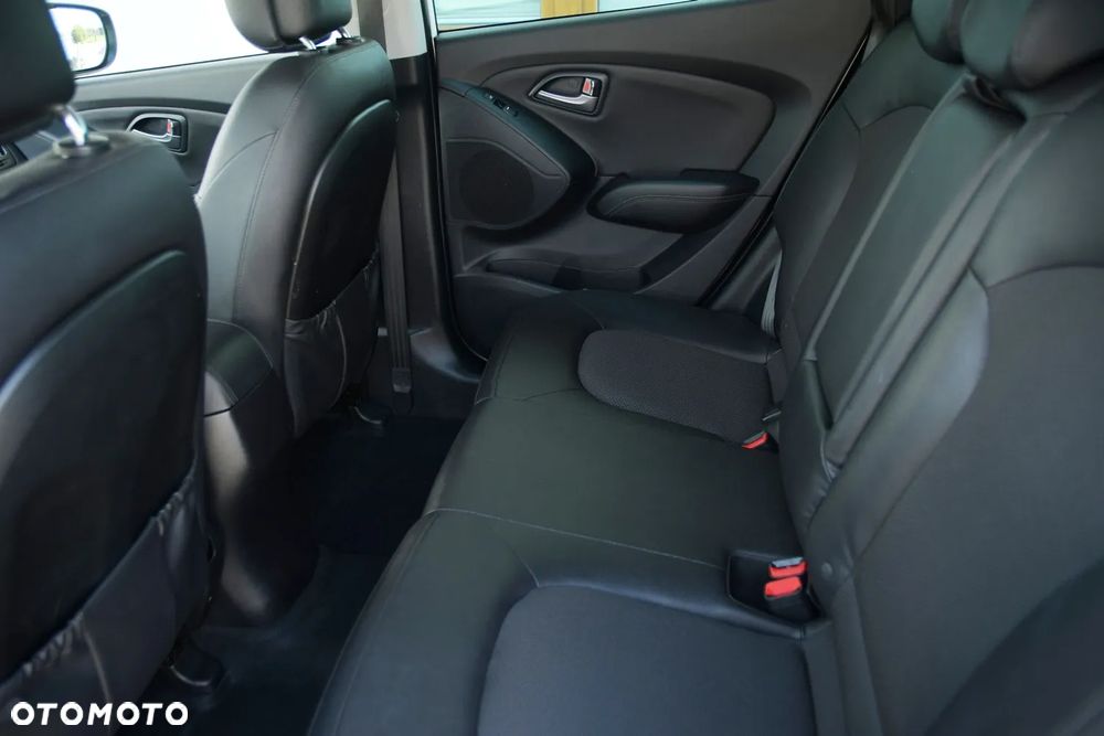 Hyundai ix35 1.6 2WD Fifa World Cup Edition - 27