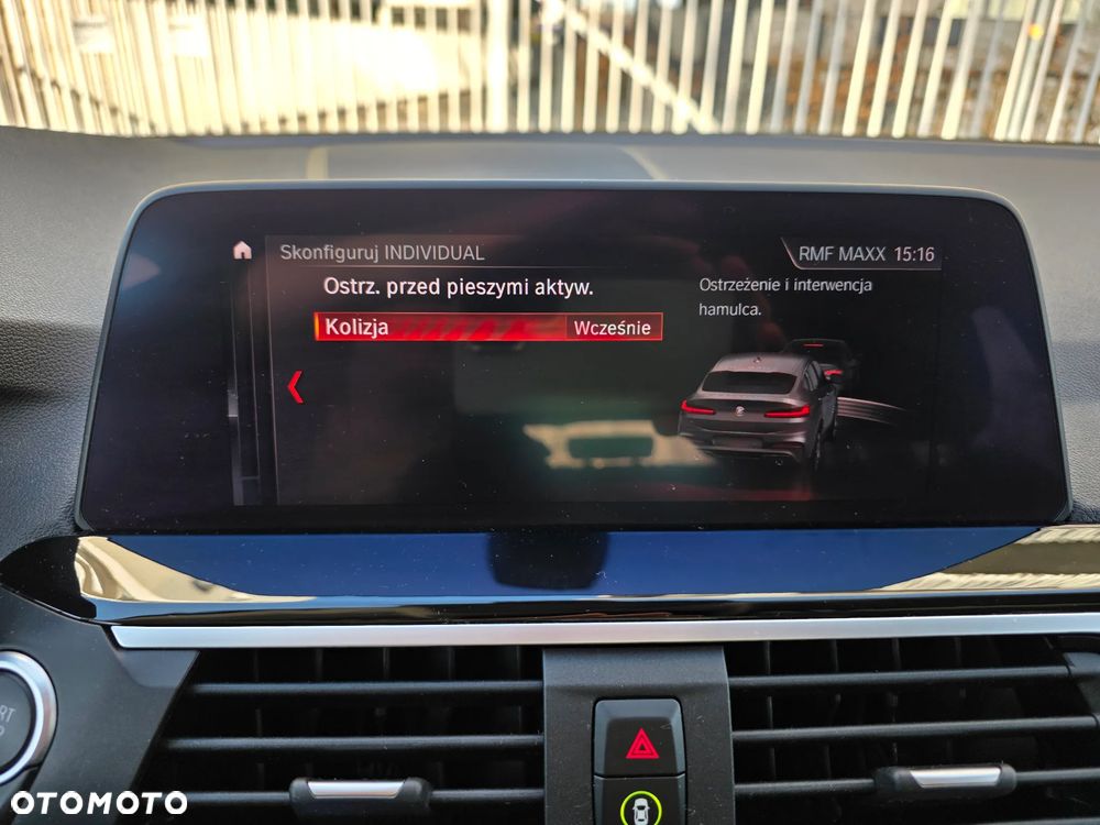BMW X4 xDrive20i xLine sport - 16