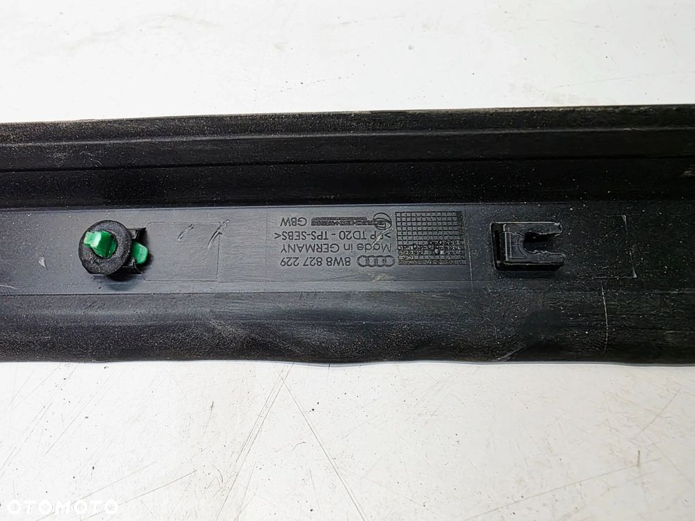 OSŁONA RYNNY KLAPY BAGAŻNIKA AUDI A5 8W SPORTBACK 8W8827229 - 6