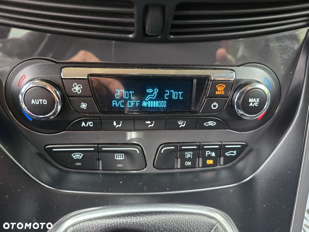 Ford Kuga 2.0 TDCi 4WD Titanium - 26