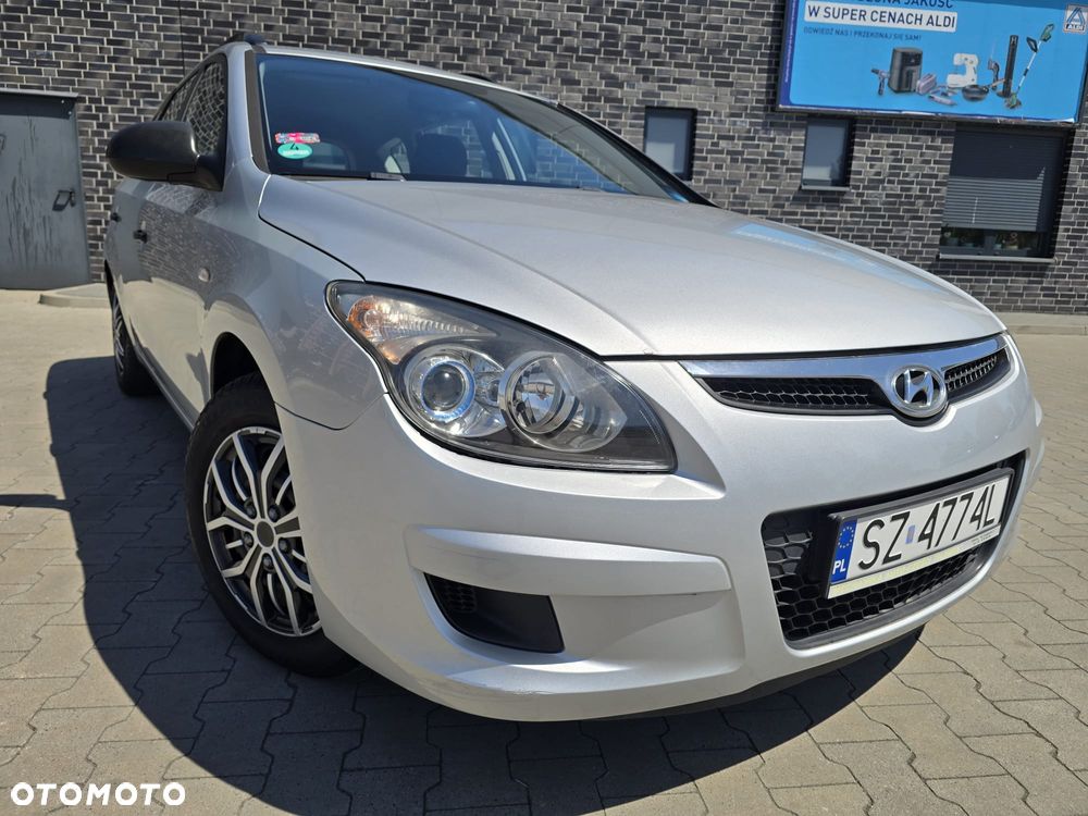 Hyundai i30 i30cw 1.4 Edition Plus - 1
