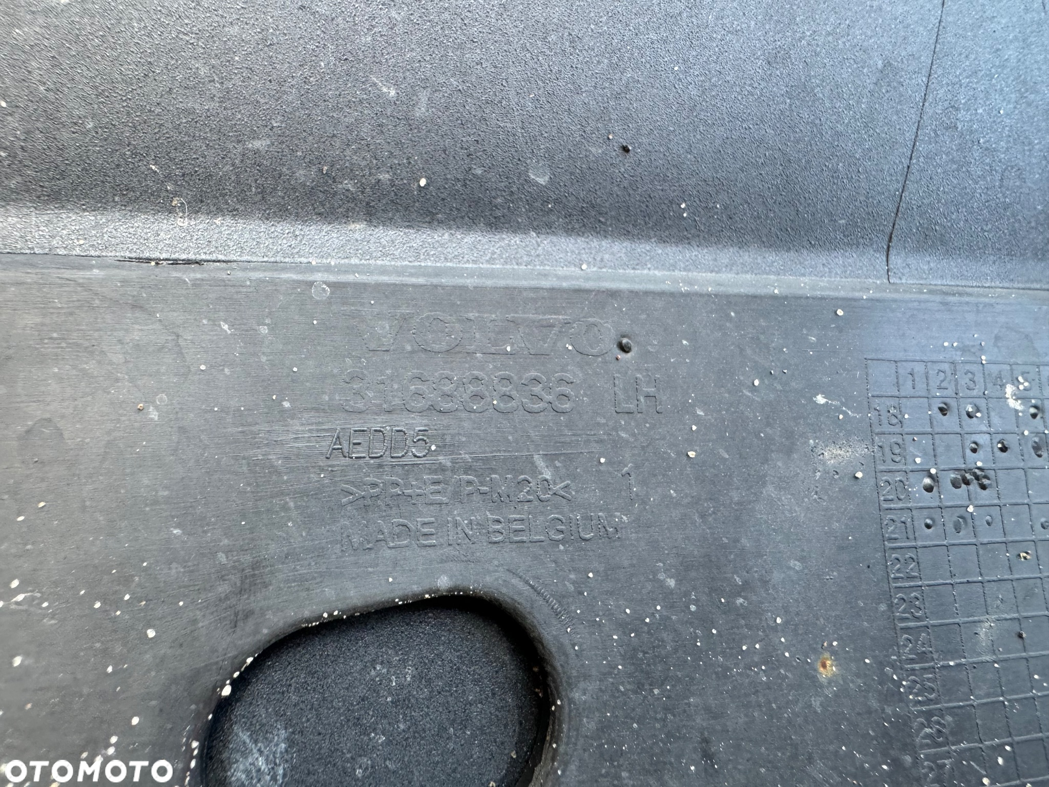 ZDERZAK TYŁ TYLNI VOLVO V60 II 2 18+ INSCRIPTION 4PDC DYFUZOR ODBLASK ŚLIZG 31455658 32227002 32244523 31688836 ORYGINAŁ - 14