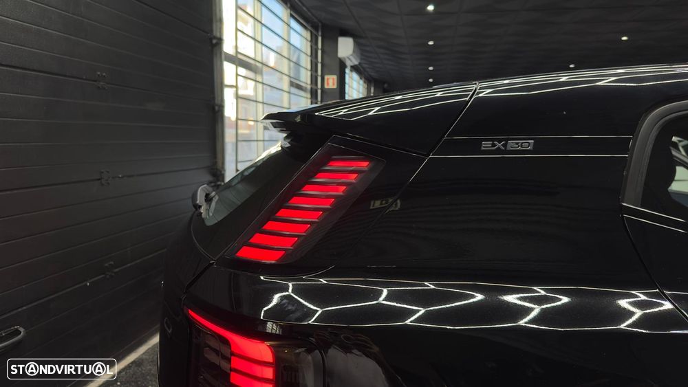 Volvo EX30 Single Motor Extended Range RWD Core - 44