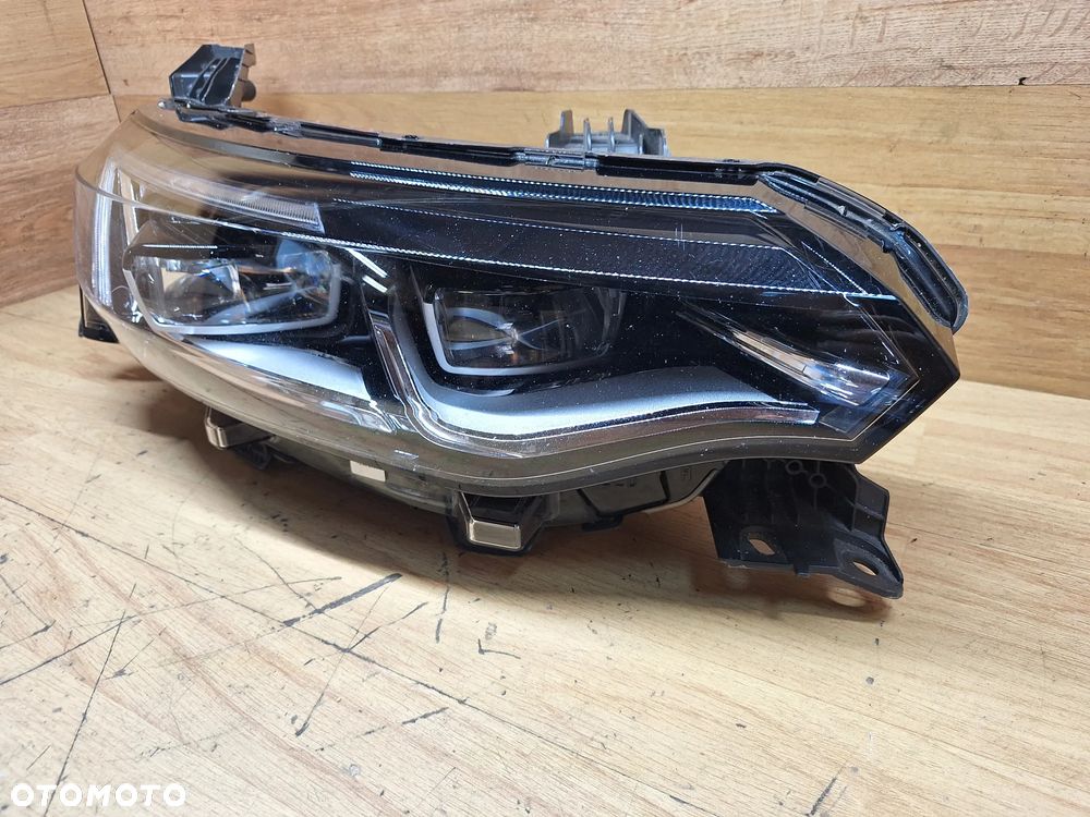 Lampa prawa przednia Renault talisman Led Pure Vision - 10