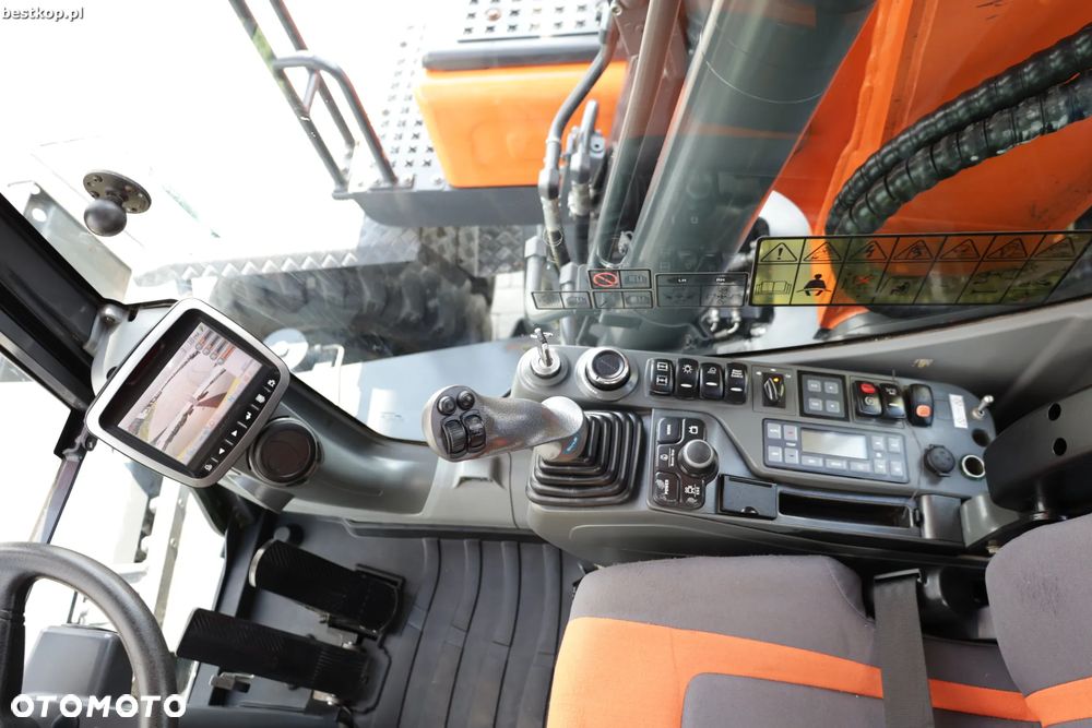 Doosan DX170W-5 - 31