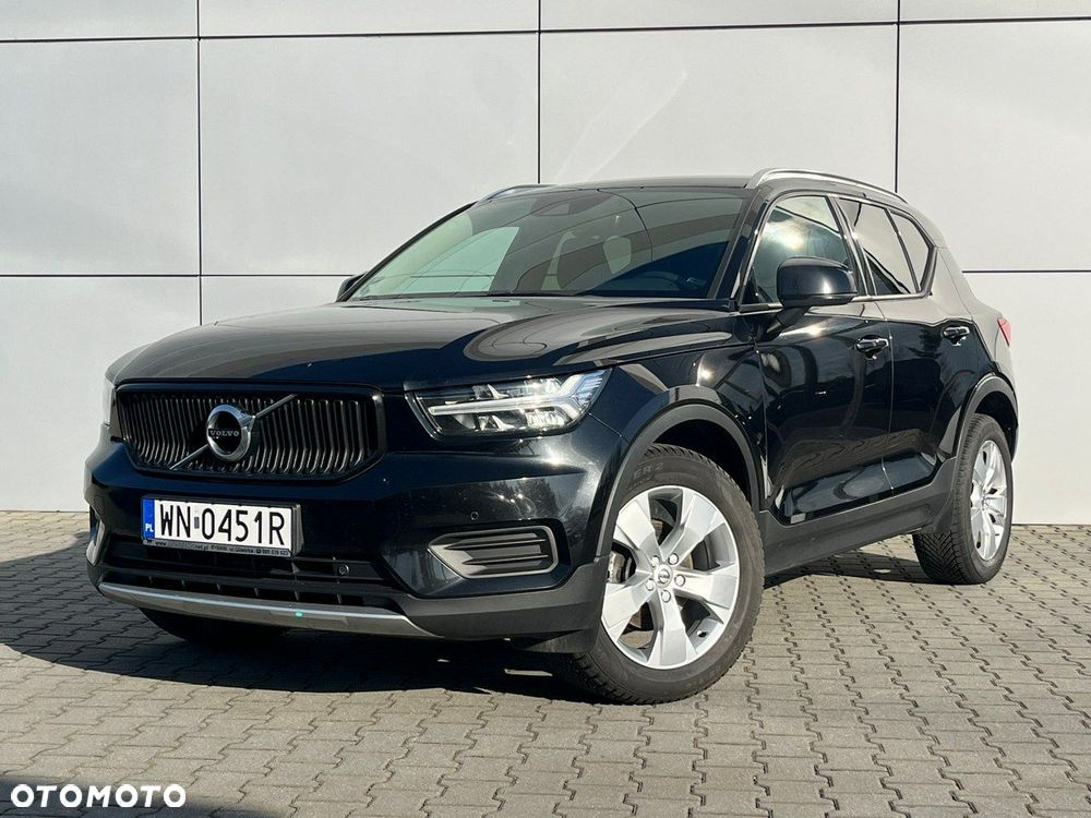 Volvo XC 40 T3 Momentum Pro - 1