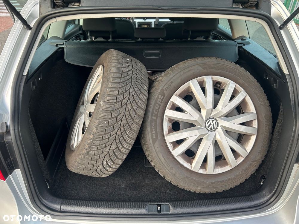 Volkswagen Passat Variant - 17