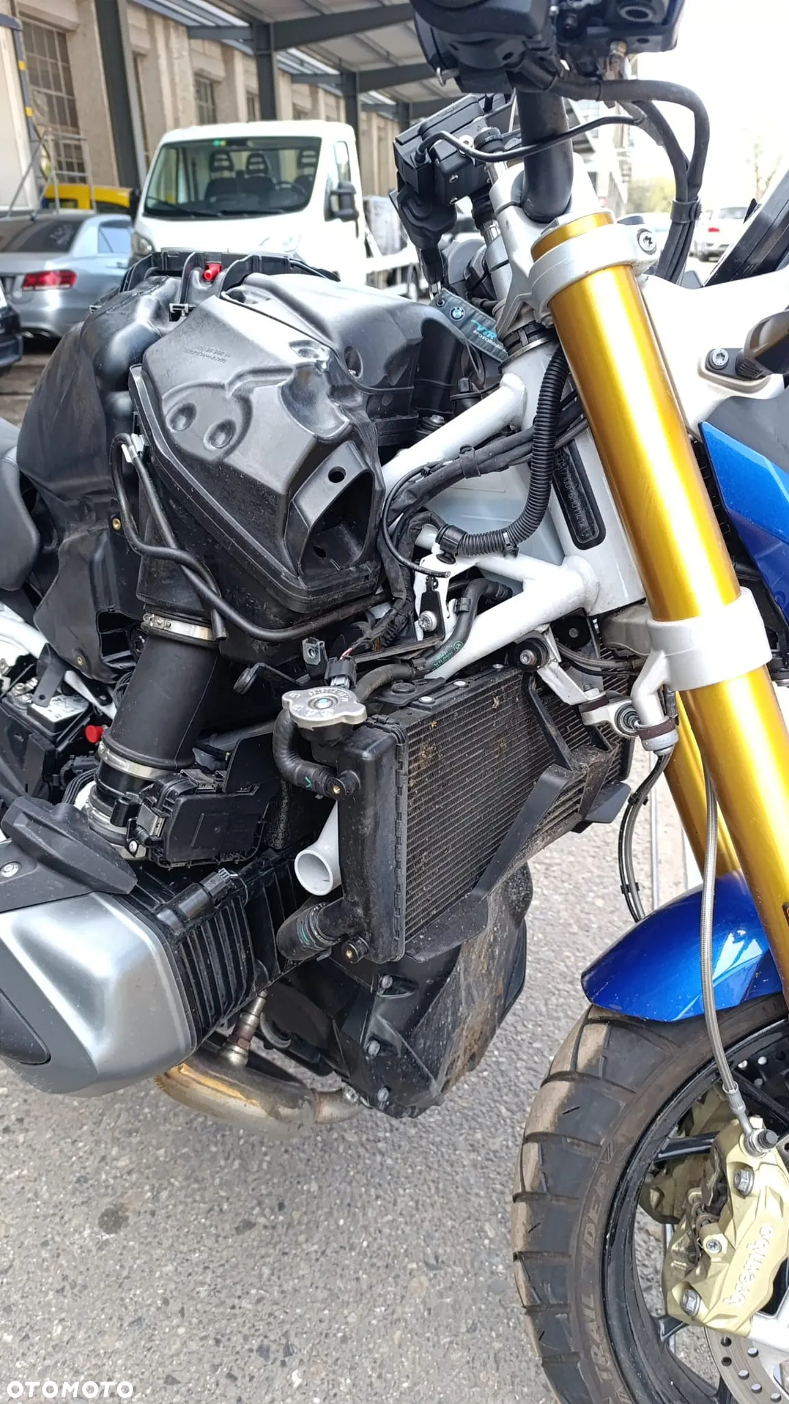 BMW R - 9