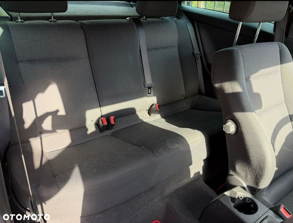 Opel Astra GTC 1.3 CDTI - 13