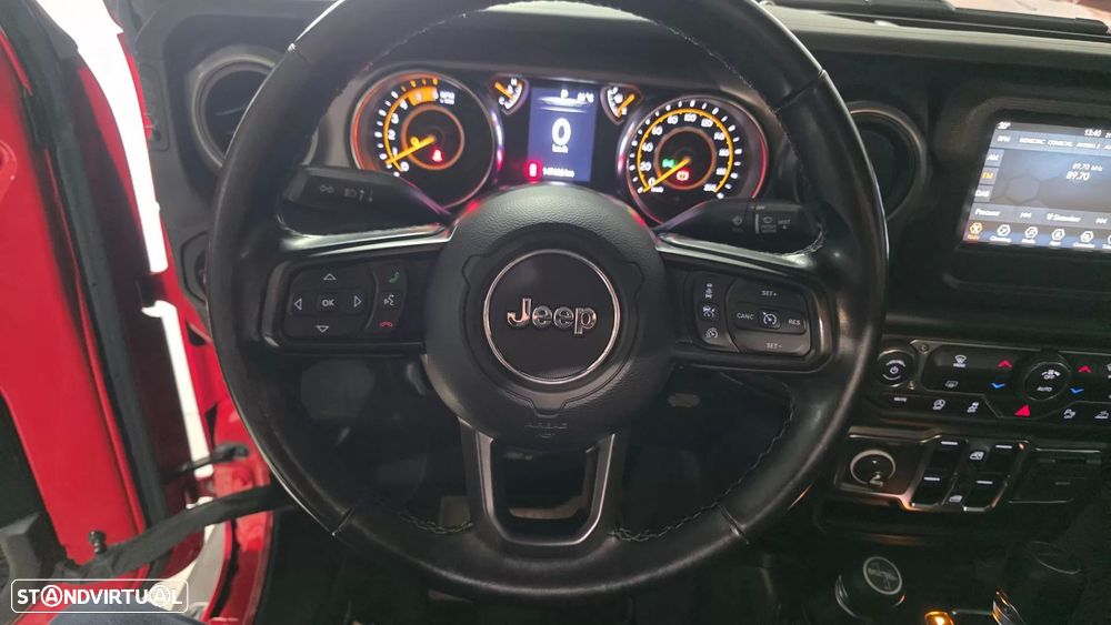 Jeep Gladiator 3.0 CRD Sport AT8 - 36