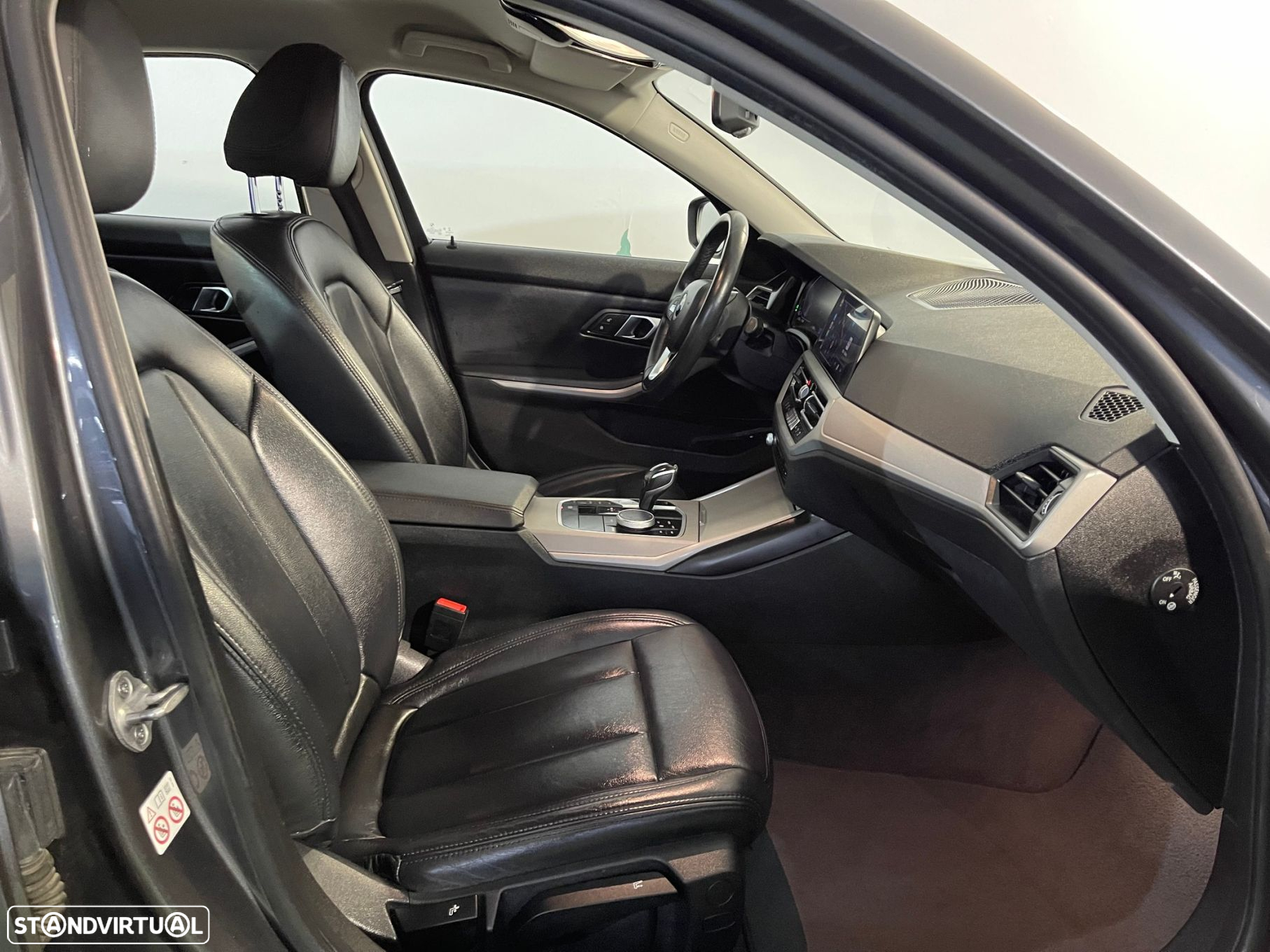 BMW 330 e Auto - 14